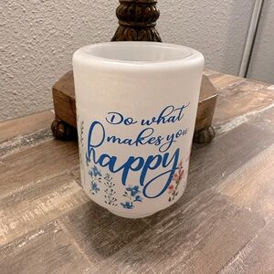 Scentsy wall wax melt plug in.